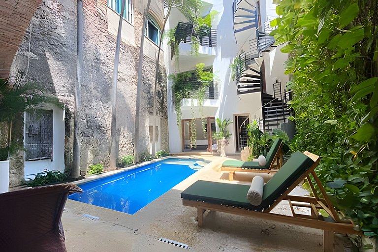 Casa de 3 Hab en la Ciudad Amurallada con Piscina