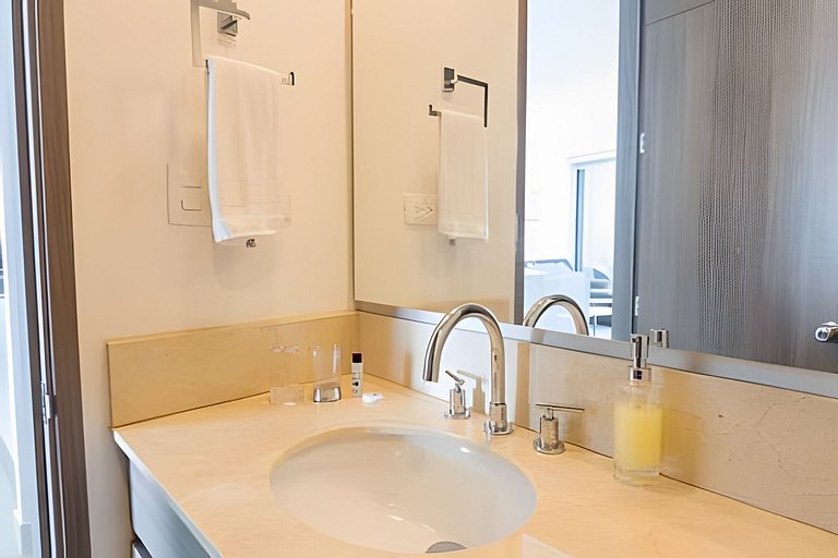 Espectacular Apto  Piso 21 de 2 Hab - Morros City