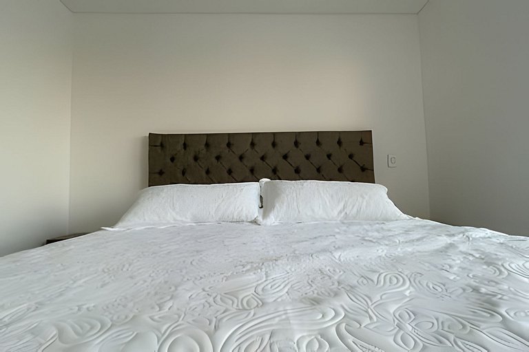 Infinitum  Spectacular 23rd floor 1 BR Condo