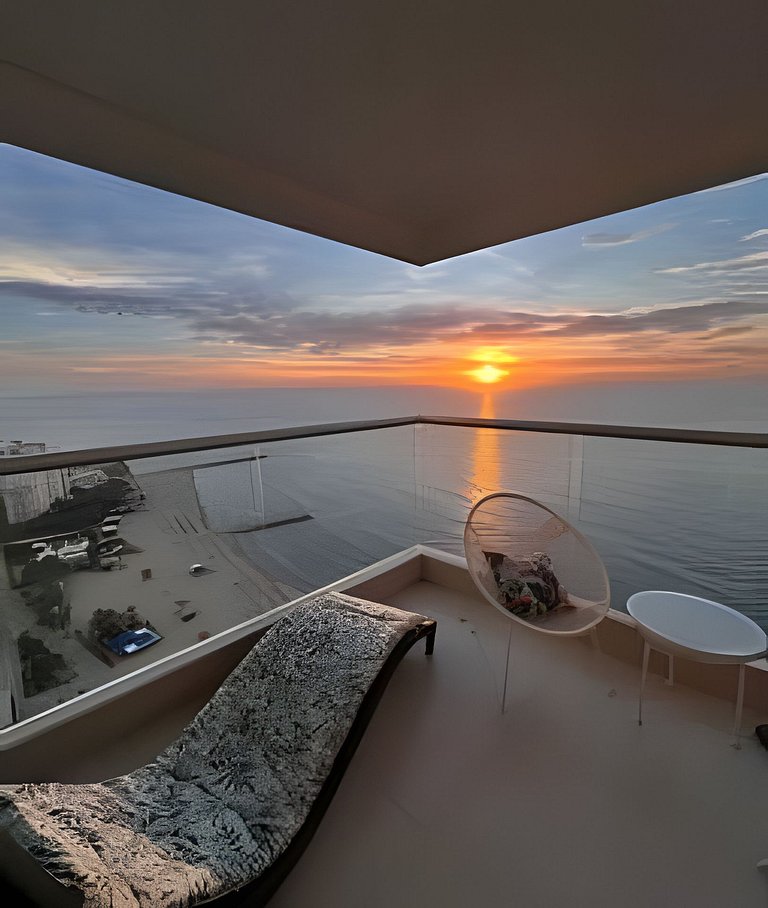 29th Floor Spectacular Apt in Palmetto Beach