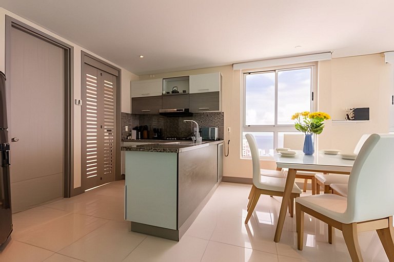 Espectacular apt en el piso 29 en Palmetto Beach