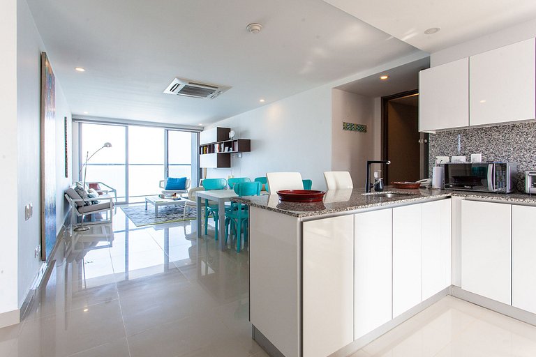 Lujoso Apto de 2 Hab en Piso 14 Morros City