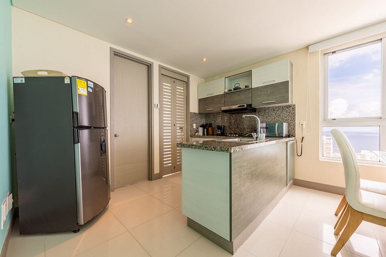 29th Floor Spectacular Apt in Palmetto Beach