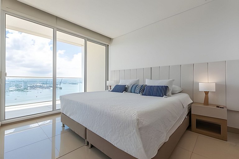 ¡Espectacular Vista a la bahía! Piso 26 H2 Hyatt