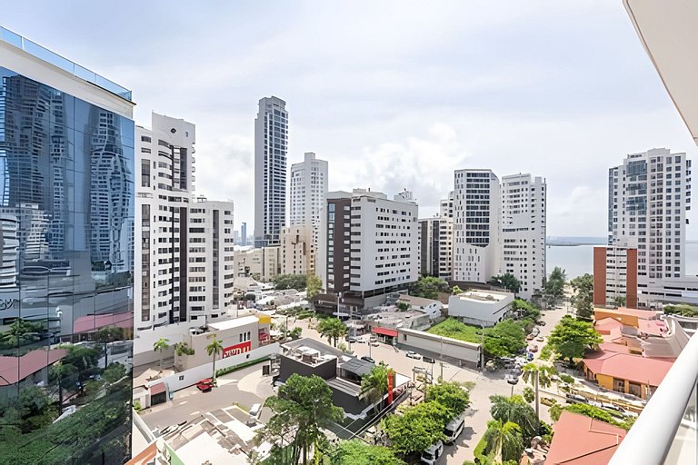 Hermoso Apto Frente al Mar - Morros City 801