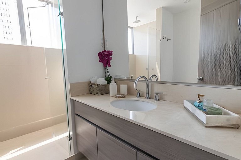 Lujoso Apto de 2 Hab en piso 20 - Morros City