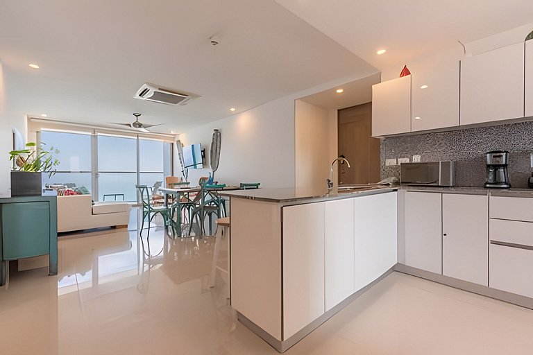 Lujoso Apto de 2 habitaciones en piso 30