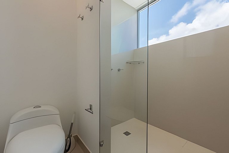 Lujoso Apto de 2 habitaciones en piso 30