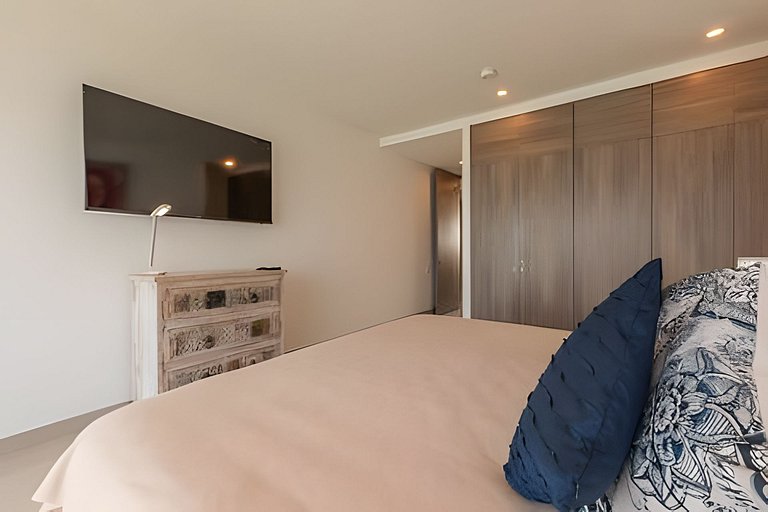 Lujoso Apto de 2 habitaciones en piso 30