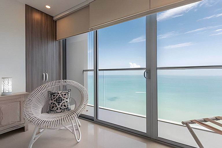 Lujoso Apto de 2 habitaciones en piso 30