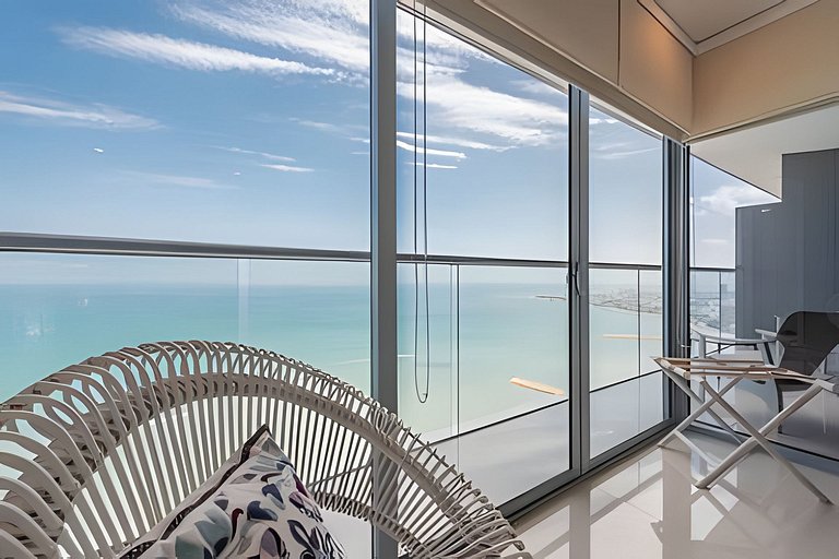 Lujoso Apto de 2 habitaciones en piso 30