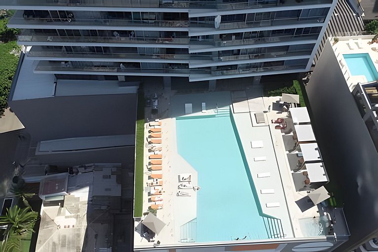 Lujoso Apto de 2 habitaciones en piso 30