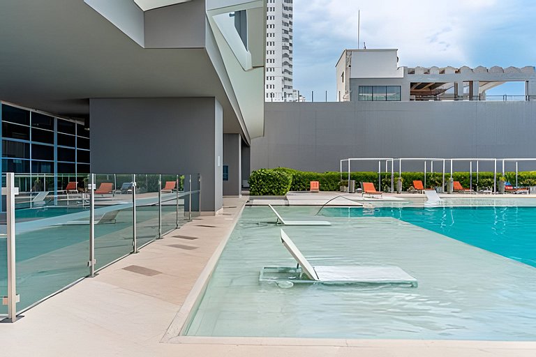 Lujoso Apto de 2 habitaciones en piso 30