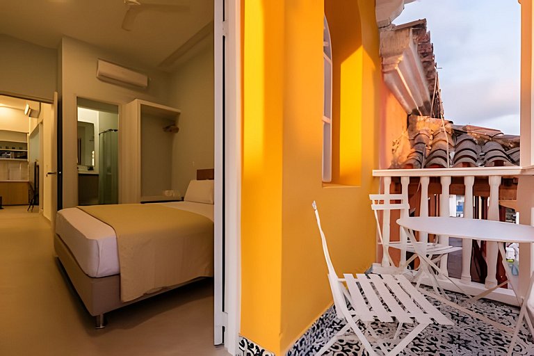 Apto con balcón en en Centro Historico - Zaher G