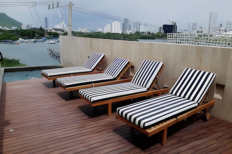 Relaxing New Apt w/ Balcony in Getsemani!