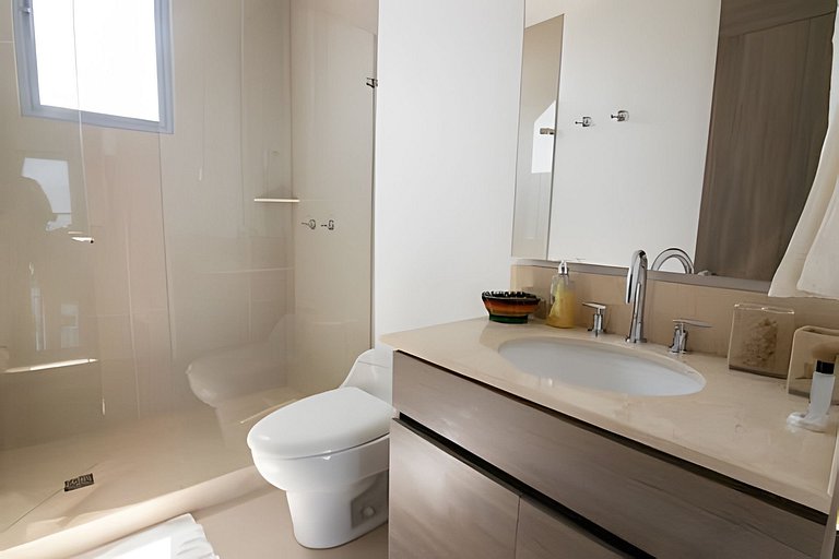 Lujoso Apto de 2 Hab en piso 26 - Morros City