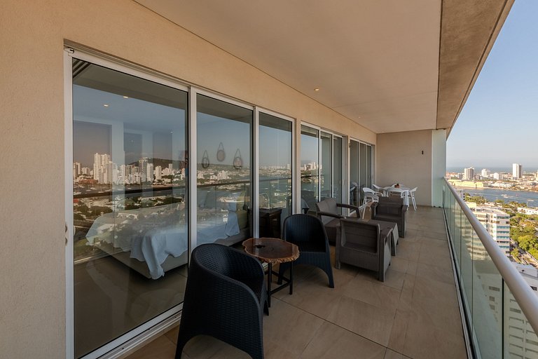 Condominio H2-Luxurious 2 BR / 16th F - Bocagrande