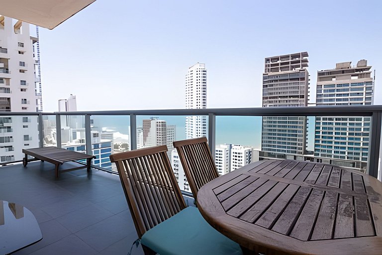 Lujoso Apto de 2 habitaciones en piso 23-Infinitum