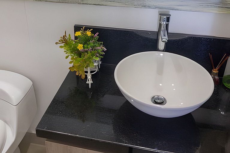 Lujoso Apto de 2 habitaciones en piso 23-Infinitum