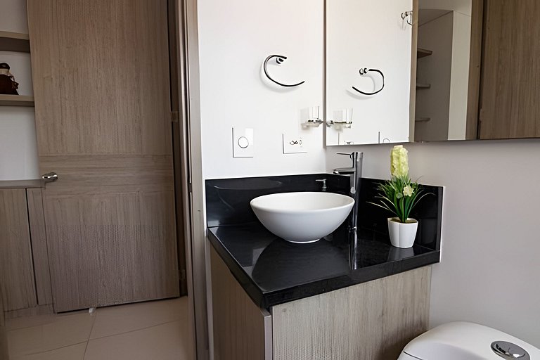 Lujoso Apto de 2 habitaciones en piso 23-Infinitum