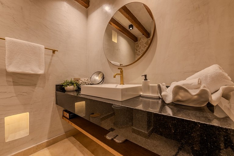 Casa IsaLuna: Oasis Privado de Lujo