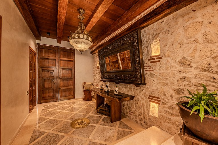 Casa IsaLuna: Oasis Privado de Lujo
