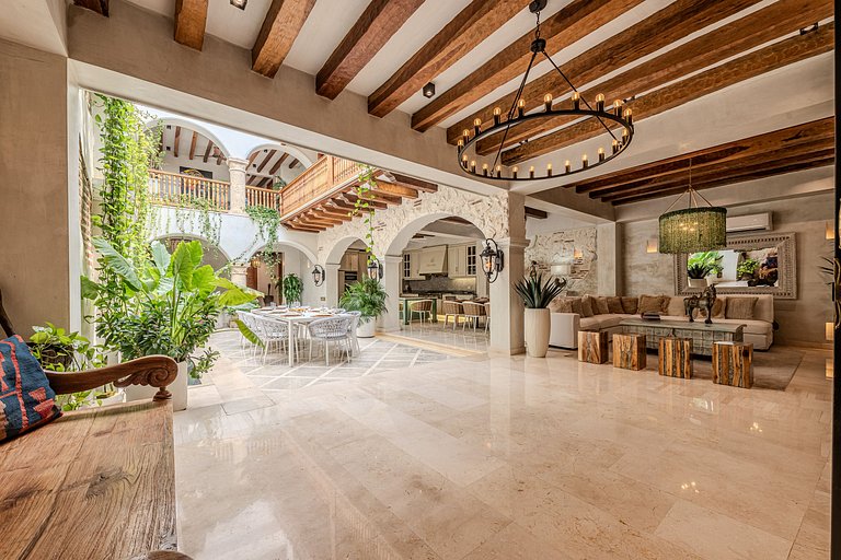 Casa IsaLuna: Oasis Privado de Lujo