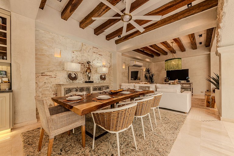 Casa IsaLuna: Oasis Privado de Lujo