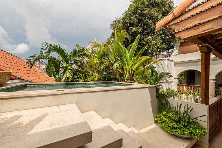 Casa IsaLuna: Oasis Privado de Lujo