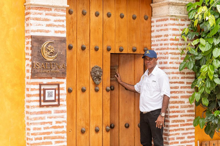 Casa IsaLuna: Oasis Privado de Lujo