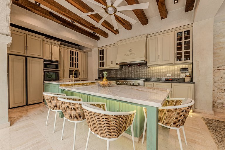 Casa IsaLuna: Oasis Privado de Lujo