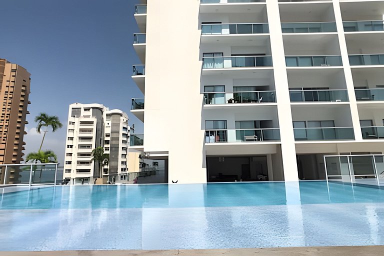 Hermoso Apto de 1 hab con Vista al Mar - Piso 10
