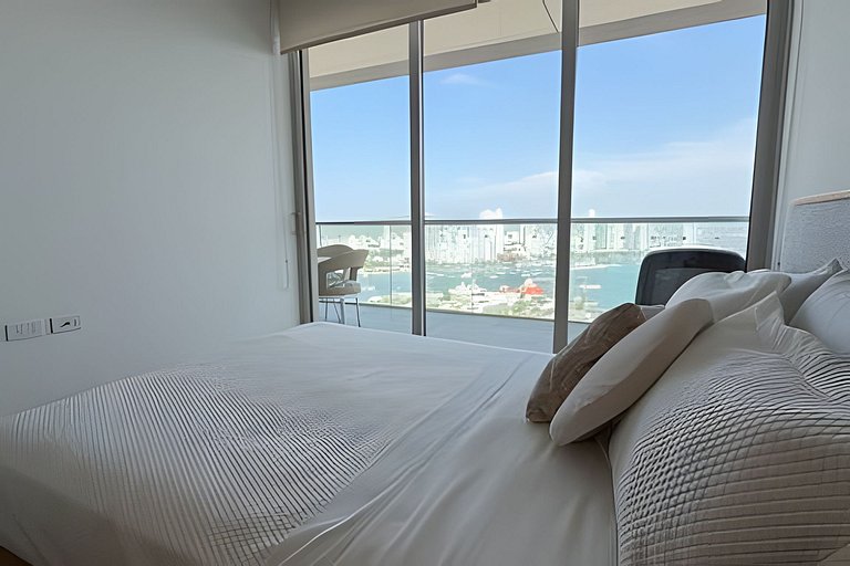 1904 h2 - Vista al mar y centro histórico 2 hab