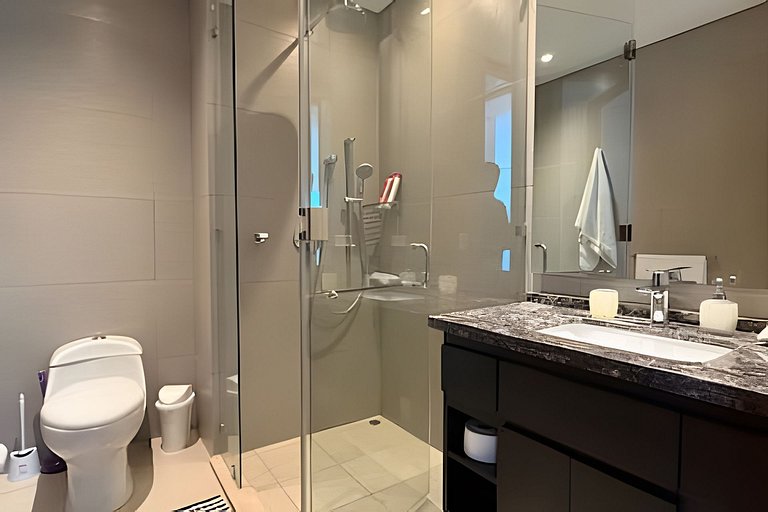 1904 h2 - Vista al mar y centro histórico 2 hab