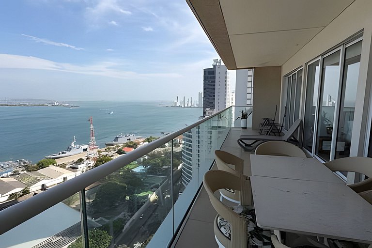 1904 h2 - Vista al mar y centro histórico 2 hab