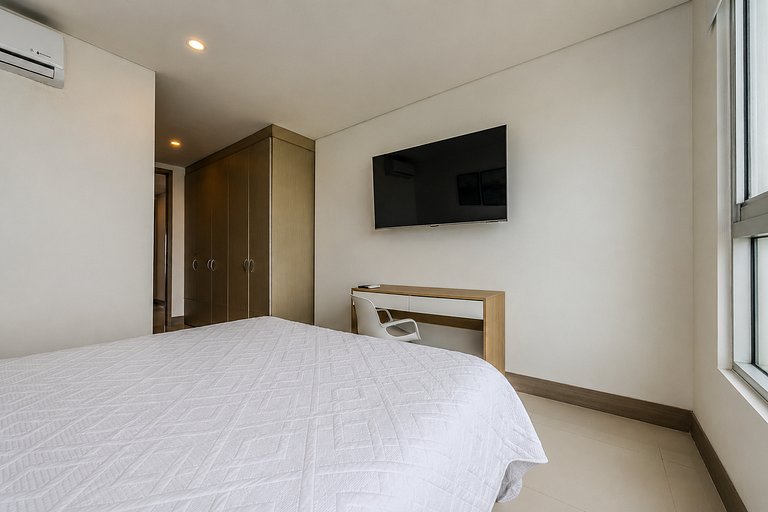 ¡Espectacular Apto Con Vista al Mar Piso 28!