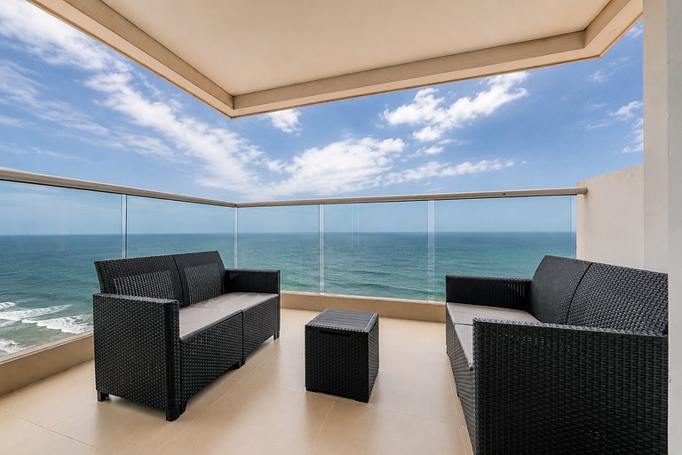 ¡Espectacular Apto Con Vista al Mar Piso 28!