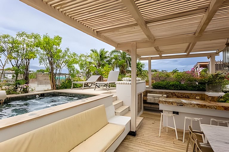 Ultra Luxury Rooftop Villa· Private Pool & Jacuzzi