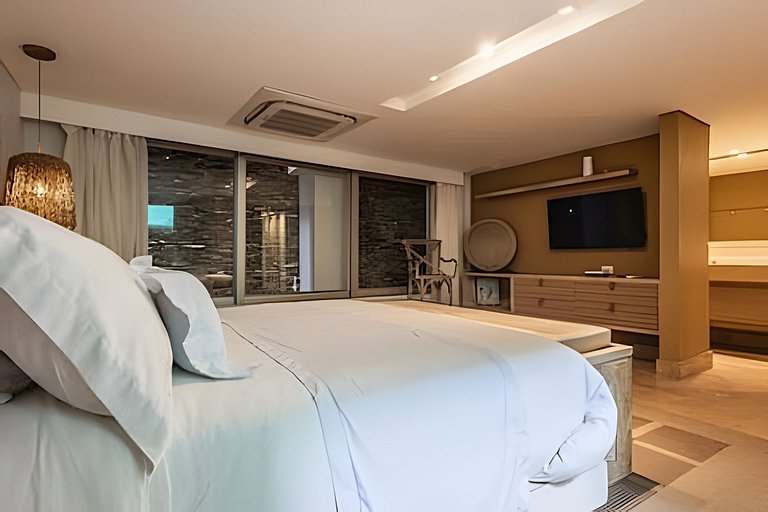 Ultra Luxury Rooftop Villa· Private Pool & Jacuzzi