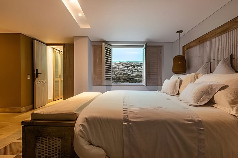 Ultra Luxury Rooftop Villa· Private Pool & Jacuzzi