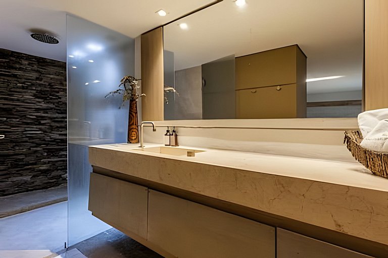 Ultra Luxury Rooftop Villa· Private Pool & Jacuzzi