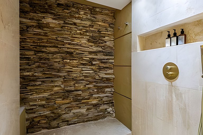 Ultra Luxury Rooftop Villa· Private Pool & Jacuzzi
