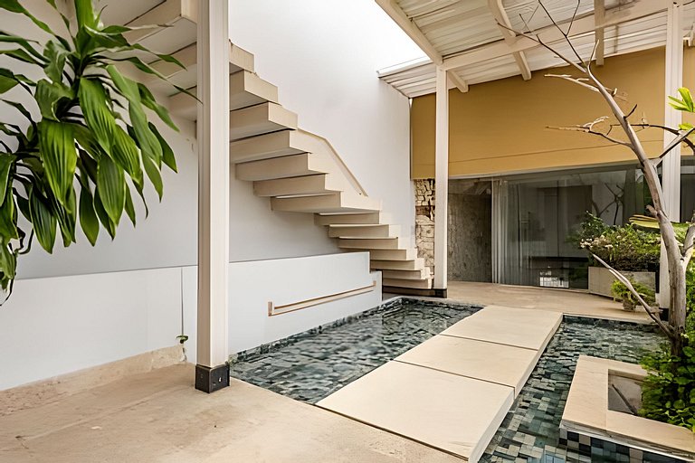 Ultra Luxury Rooftop Villa· Private Pool & Jacuzzi