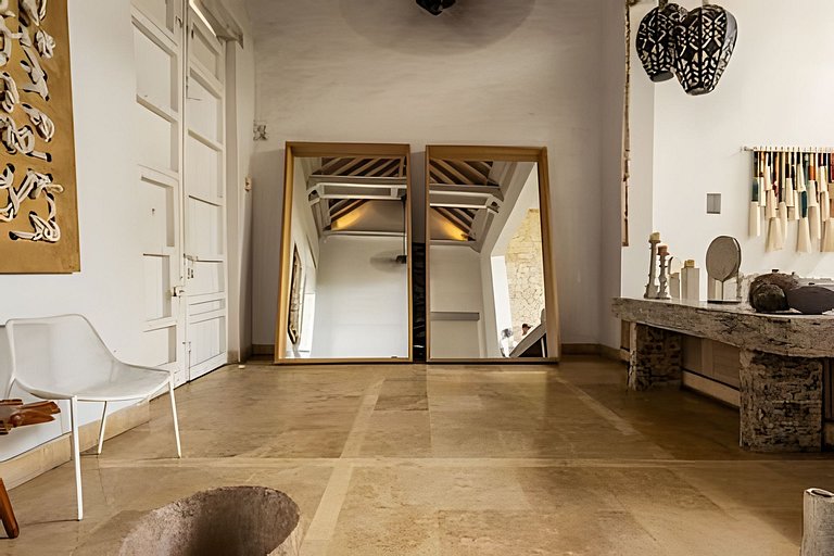 Ultra Luxury Rooftop Villa· Private Pool & Jacuzzi