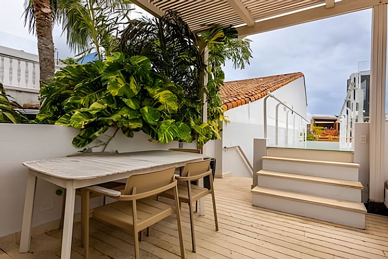 Ultra Luxury Rooftop Villa· Private Pool & Jacuzzi